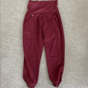 FIGS Maternity Technical Collection Scrub Joggers - Burgundy